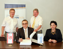 Bosnischer_Botschafter_Goldenes_Buch