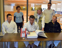 Goldene_Buch_Karatekas