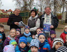 &Uuml;bergabe_Malhefte_Kita_Meitzendorf