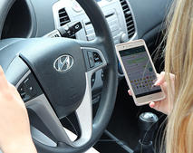 Autofahren Ablenkung Handy Bu�geldkatalog