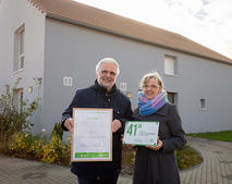 Gr�ne Hausnummer Familie Franz aus Barleben