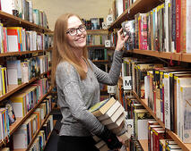 Bibliotheksleiterin Manja Selle